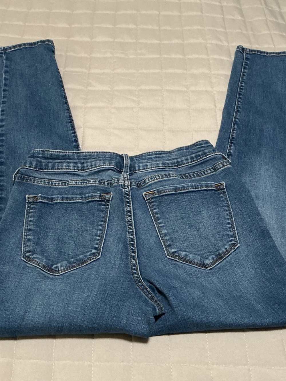 Old Navy Rockstar Super Skinny Jeans - 8